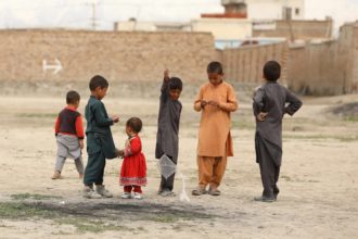 Lapsia Afganistanissa